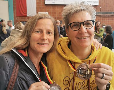 Taati und Julia Bronze bei DM der Seniorinnen ©2021 privat